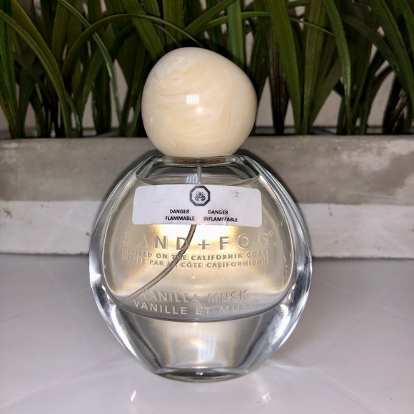 Sand + Fog Vanilla Musk Spray - Picture 2 of 4